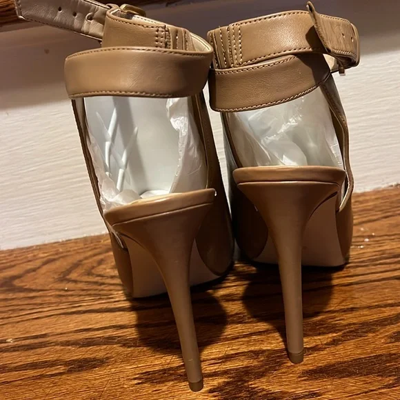 GUESS Women’s open toe heels size 6 - Picture 3 of 5